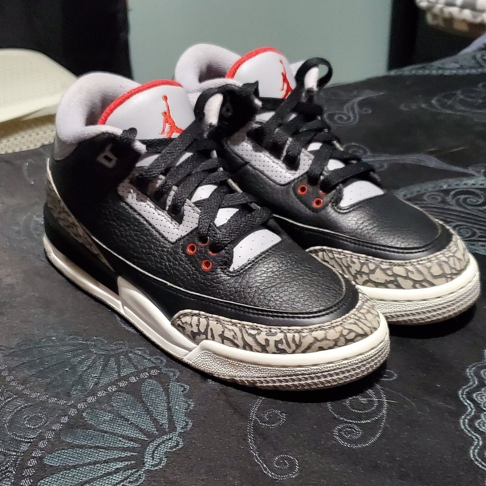 Jordan 3 Black Cement